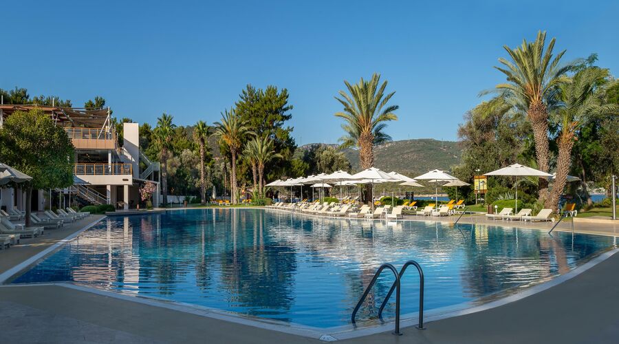 DoubleTree By Hilton Bodrum Işıl Club Resort